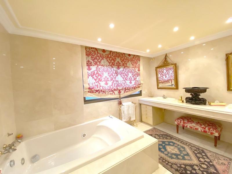 Foto 56bff87d-6796-499b-939f-1e21e3319fc5. Xalet amb calefacció aparcament piscina a Ruiseñores Zaragoza