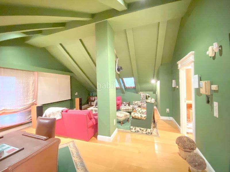 Foto 6b0b2f8a-5452-4d47-b89f-fca826974909. Xalet amb calefacció aparcament piscina a Ruiseñores Zaragoza