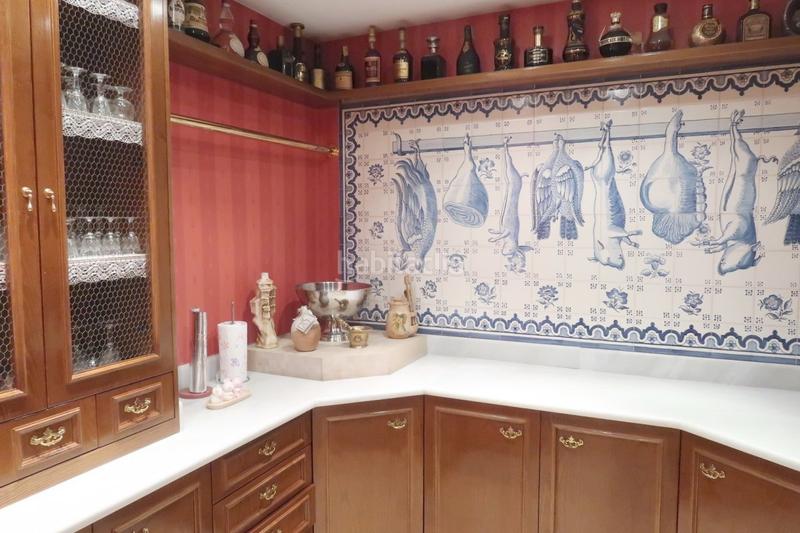 Foto 6d08e8d6-4a3c-4c37-9692-b260ef63c077. Xalet amb calefacció aparcament piscina a Ruiseñores Zaragoza