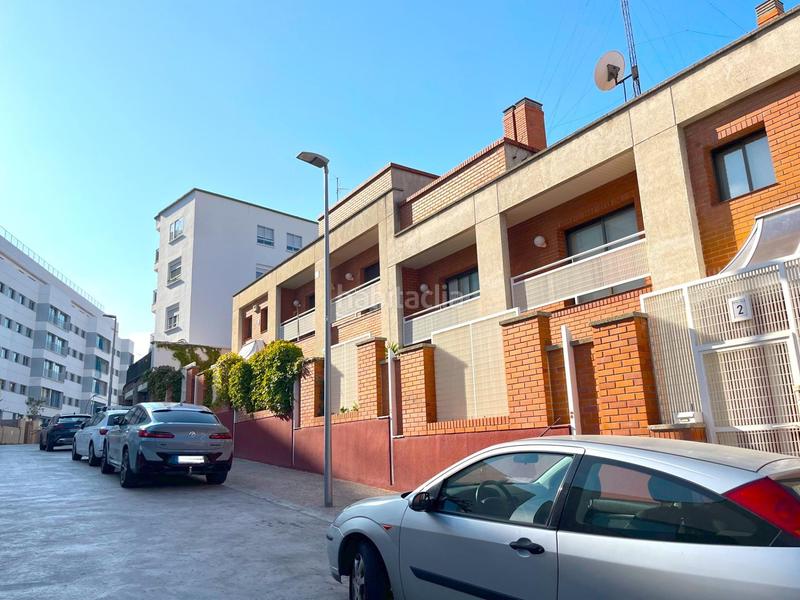 Foto b7bdb748-738b-463f-8880-3c6381553be3. Xalet amb calefacció aparcament piscina a Ruiseñores Zaragoza