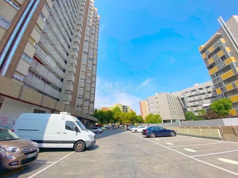 Foto 8818991f-f200-4726-9105-a63d6b6a41f2. Local comercial  de 700 m2 aprox. en vía universitas en Zaragoza