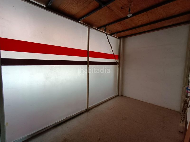 Foto 2fe1bbdb-3732-446a-b616-f8cbf4010ffa. Local comercial a La Granja Zaragoza