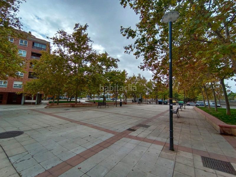 Foto 5237e00f-fc69-45b0-a932-925a61810ac8. Local comercial a La Granja Zaragoza