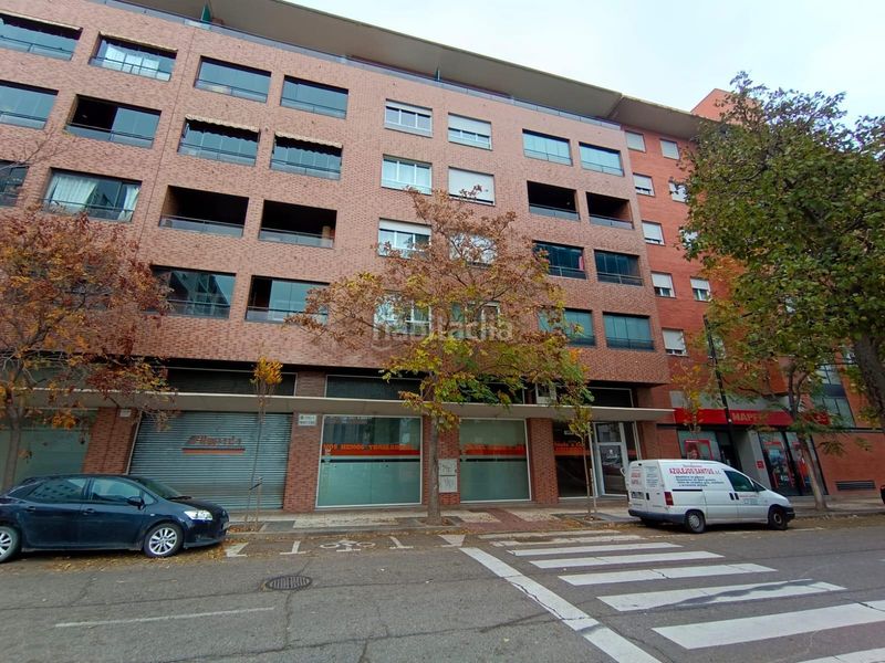 Foto bf5ea6fc-6517-4b73-b7dc-6b2fcfd31cbe. Local comercial a La Granja Zaragoza
