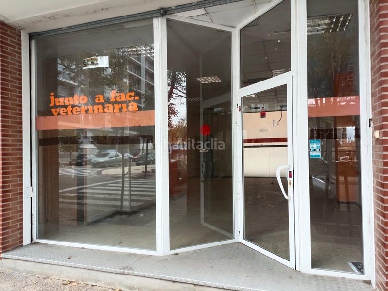 Foto c7bcd0b5-9602-40e4-b5e5-9d19f1ee88ad. Local comercial a La Granja Zaragoza
