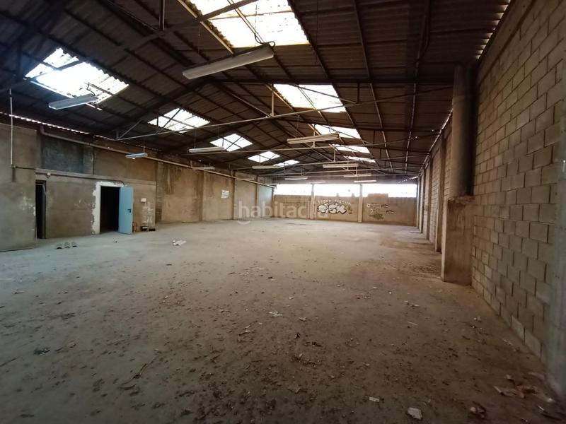 Foto 902bf017-f594-46d8-bc9d-1e9524ee6200. Fabrikhalle in Cuarte de Huerva