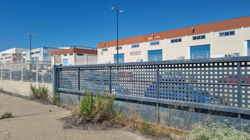 Foto c2ff9fb8-8af4-42cc-91d6-de040a8d16da. Nave industrial  a la venta en polígono industrial empresarium en Zaragoza