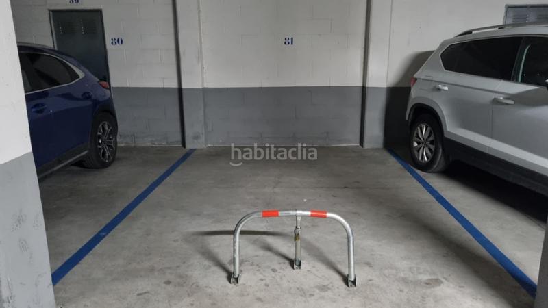 Foto b7f52072-cb34-42b0-a25c-b0482013f276. Autoparkplatz in Zaragoza