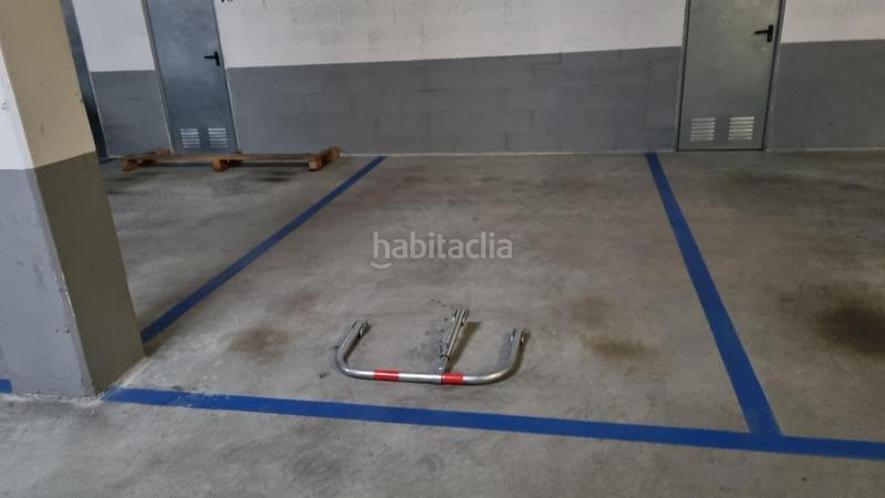 Foto efb14f1f-5c59-45fc-ba58-87f0d23b2e6b. Autoparkplatz in Zaragoza