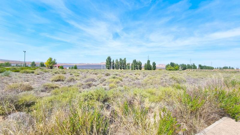 Foto 38f17d7f-8040-4289-8905-2af7adb39bf7. Solar industrial terreno en venta , zaragoza en Muel