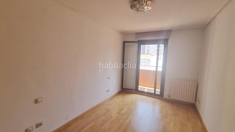 Foto a5c29cb2-c13e-4f2e-b29f-cea48995c441. Àtic amb calefacció aparcament a San José Zaragoza