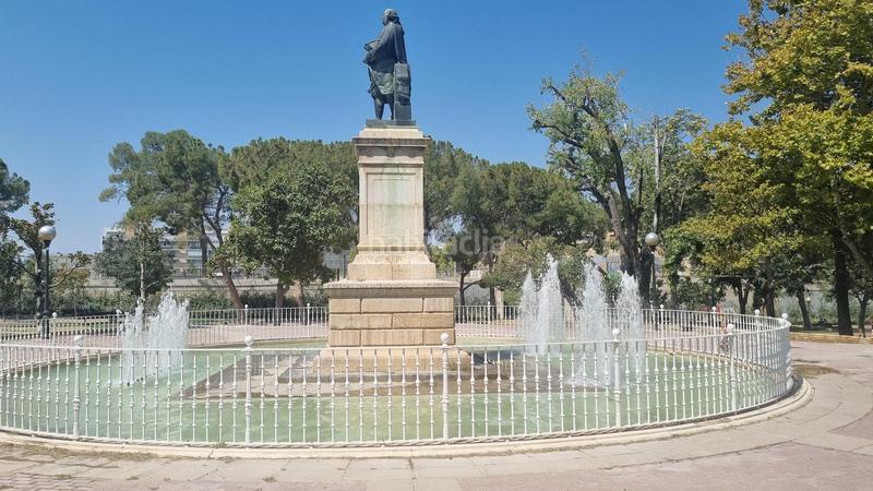 Foto b6f34bd8-6e8b-4562-aeb5-df6a0b47b886. Àtic amb calefacció aparcament a San José Zaragoza