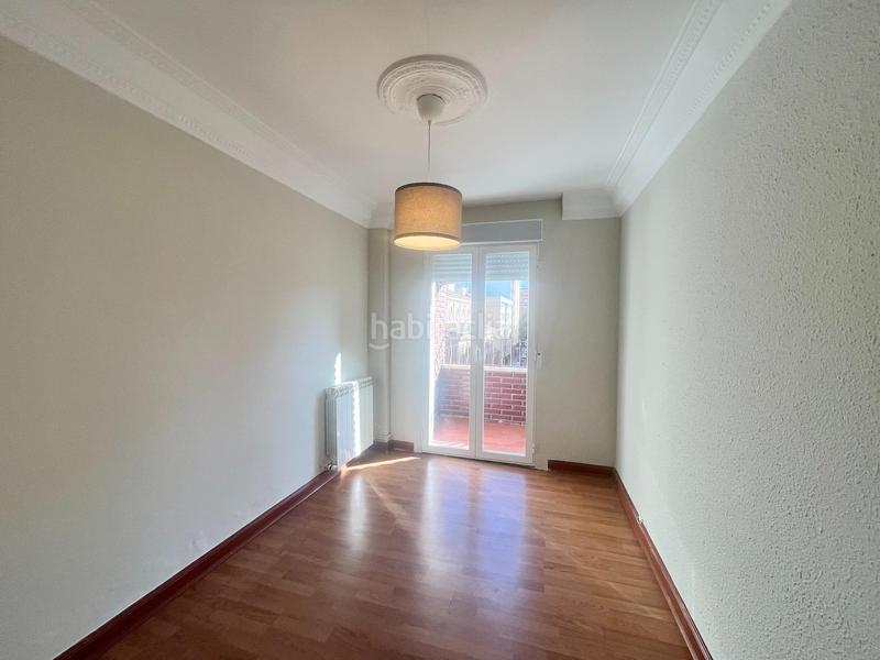 Foto 13494a1a-99a2-424a-84af-64ee4869d756. Miete etagenwohnung mit heizung in Paseo Sagasta Zaragoza