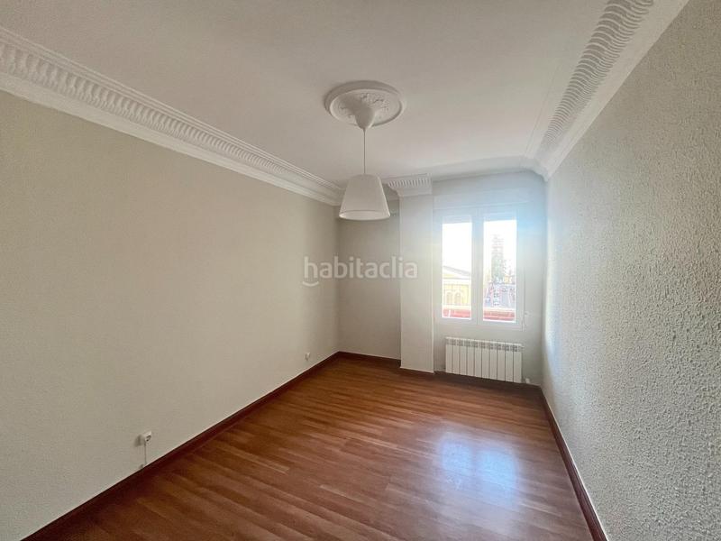 Foto 569a772a-6151-48d8-a535-a66b3ade3244. Miete etagenwohnung mit heizung in Paseo Sagasta Zaragoza