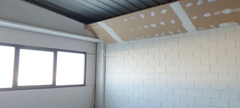 Foto 0d4ebdbe-bc91-4bf0-9a1b-2aa5282638a6. Nave industrial  en venta en calle retama empresarium en Zaragoza