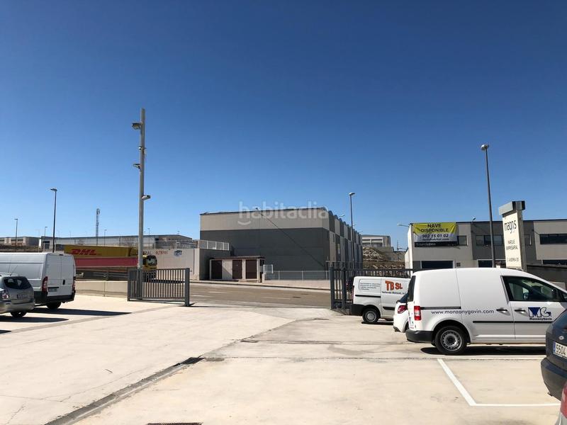 Foto 235c883a-d1a8-40d1-a2a6-cecbd6614a1c. Nave industrial  en venta en calle retama empresarium en Zaragoza