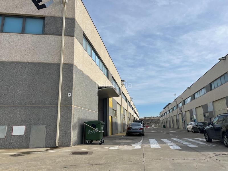 Foto 38e5159b-8da9-43cd-a377-f461d4446230. Nave industrial  en venta en calle retama empresarium en Zaragoza