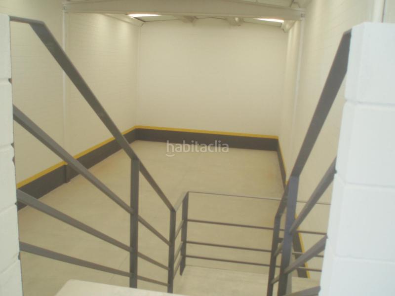 Foto 95057764-c344-430d-bd04-6a62a22b06ae. Nave industrial  en venta en calle retama empresarium en Zaragoza