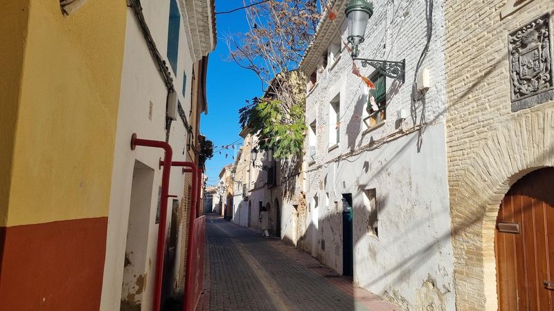 Foto d50f54d5-3da9-4ff5-a858-1acd07a8437f. Casa amb aparcament a Monzalbarba Zaragoza