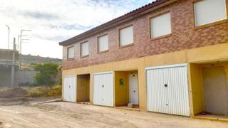 Maison jumelée à Ricla. Adosado en venta en ricla