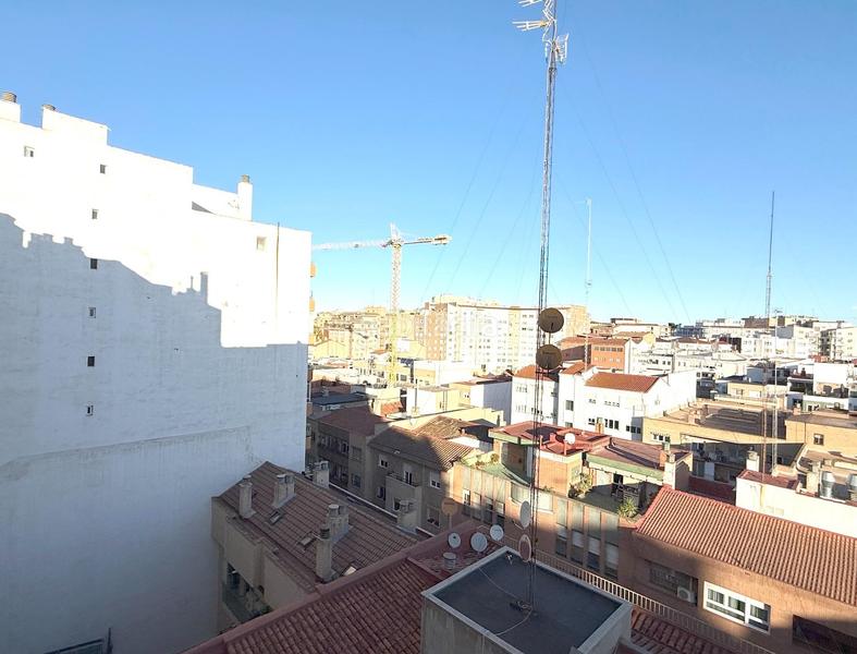 Foto b843c5b4-6f41-41de-9a69-826ccf7e1379. Appartamento con riscaldamento in Paseo Sagasta Zaragoza