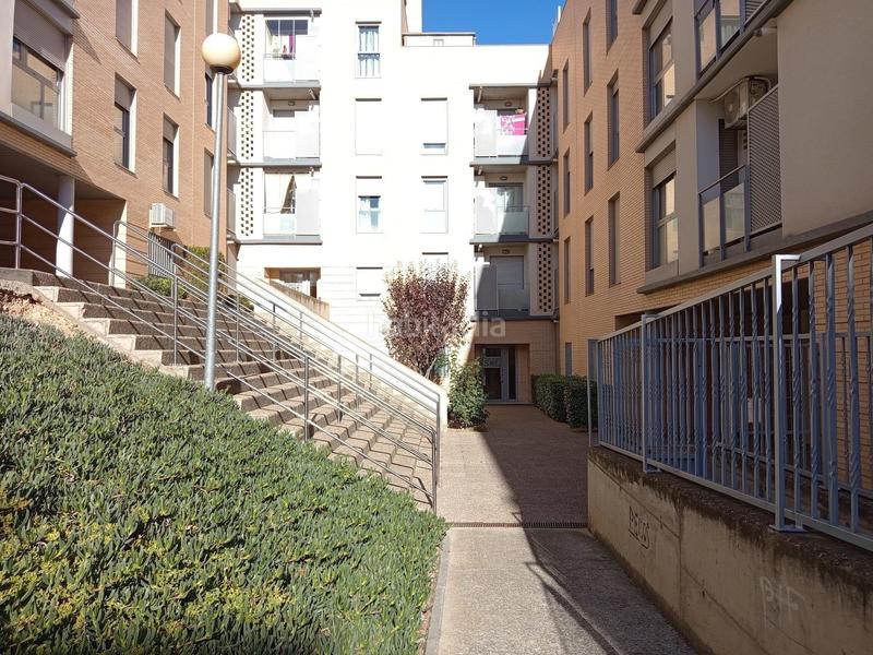 Foto 32606118-a102-4c20-9f04-8c98082e4a68. Piso  en calle marte. en Valdefierro Zaragoza