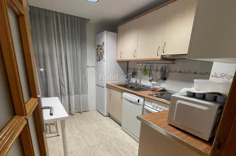 Foto b657e4eb-fe4d-4fdf-8ba6-4a1fa05bff52. Piso  en calle marte. en Valdefierro Zaragoza