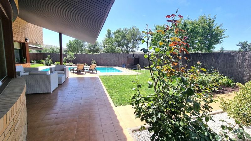 Foto a4948707-ee33-4171-8bac-c08715c31ce4. Xalet amb calefacció aparcament piscina a Cadrete
