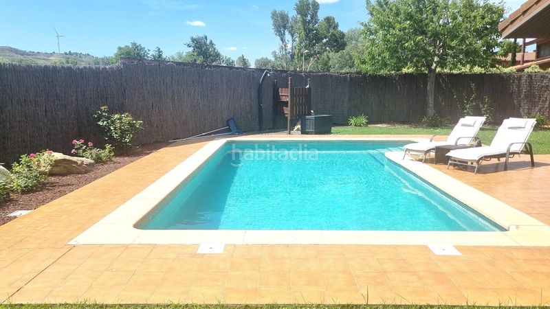 Foto b6ce0c72-05a9-4daa-86d5-e9f579d1176d. Xalet amb calefacció aparcament piscina a Cadrete