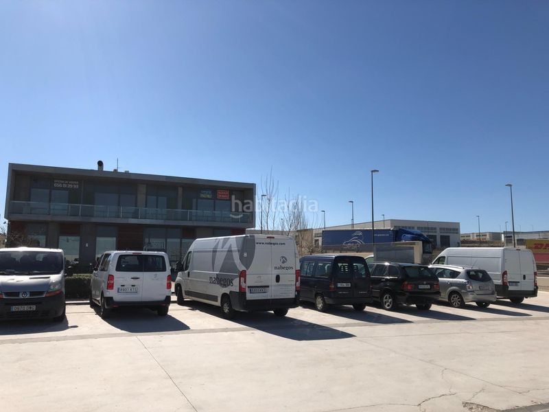 Foto 1e40d1fb-8d5b-47e9-b809-a38999876fbc. Nau industrial a Cartuja Baja Zaragoza