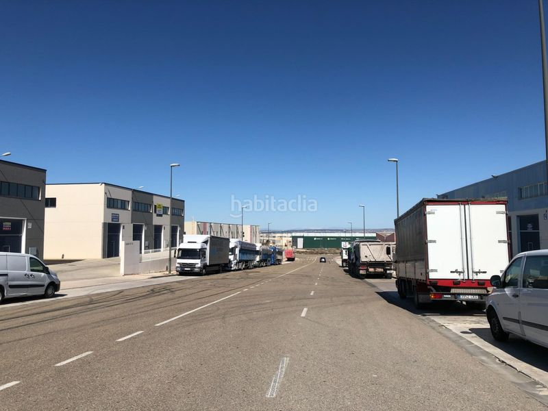 Foto fec12157-58ea-4d40-8d02-26d68c73a1be. Nau industrial a Cartuja Baja Zaragoza