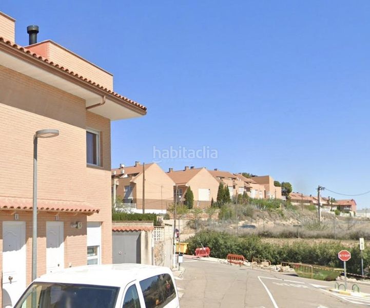 Foto 01d0be6e-8a3d-4dd7-97b6-9cf8206e637d. Casa adossada amb aparcament a María de Huerva
