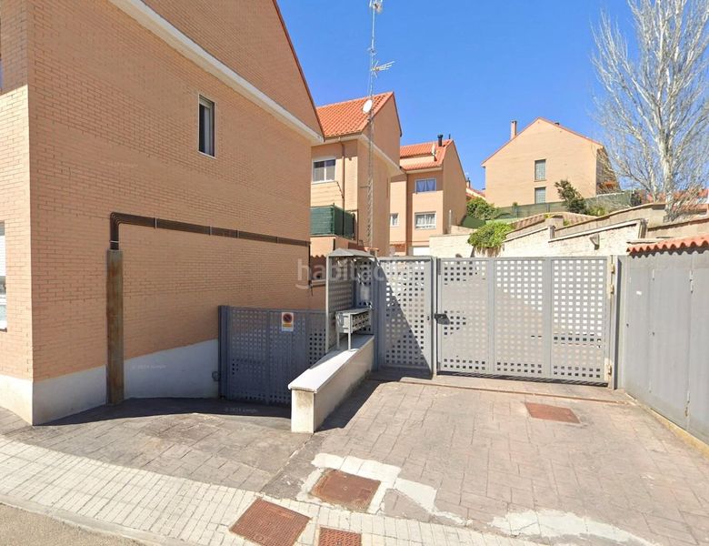 Foto 8f03e8e1-d189-4b2f-880d-a5deacd565bb. Casa adossada amb aparcament a María de Huerva