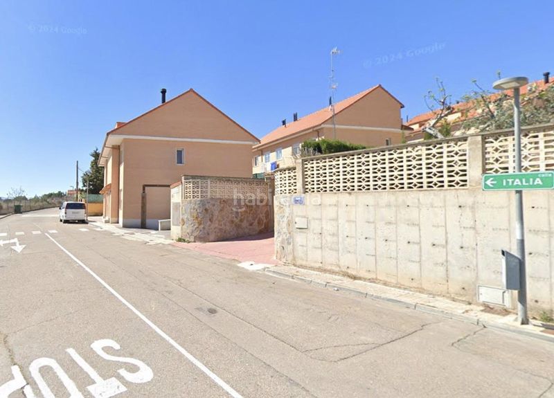 Foto c3a37856-b925-4b93-9548-5806fc0142e6. Casa adossada amb aparcament a María de Huerva