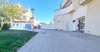 Local Comercial  Calle de gustavo adolfo bécquer. Local en venta en utebomalpica. gustavo adolfo bécquer.