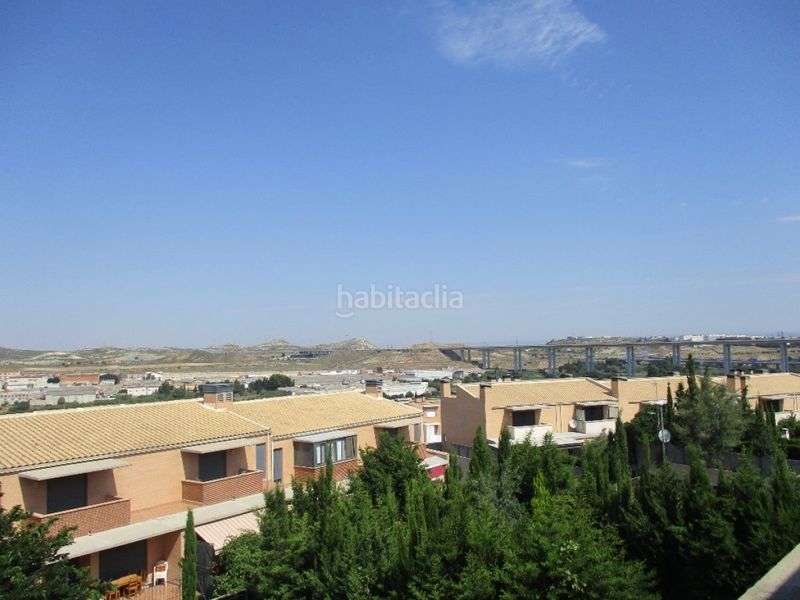 Foto 652d8381-6d62-4f46-b090-c2f9261b5965. Casa adossada amb calefacció aparcament a Cuarte de Huerva