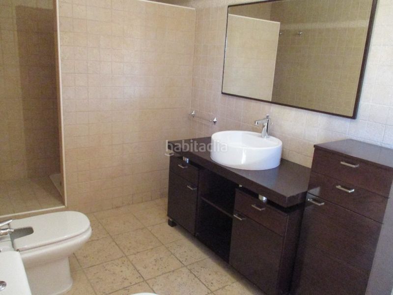 Foto d01c9bf2-1f61-48bd-b54c-865e0f8e35a1. Casa adossada amb calefacció aparcament a Cuarte de Huerva