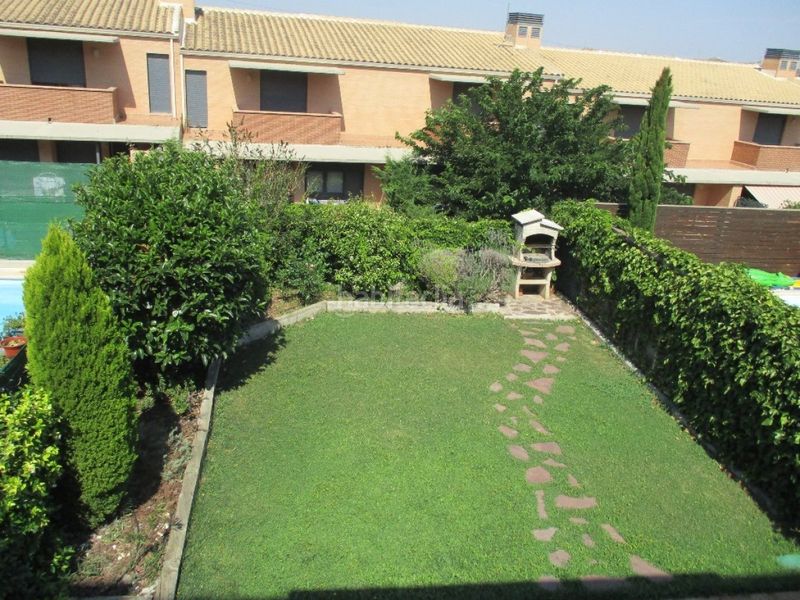 Foto f846b0e6-d742-45ba-85fe-e527f722b259. Casa adossada amb calefacció aparcament a Cuarte de Huerva