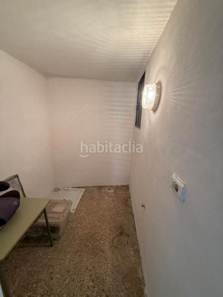 Foto 7d582b7e-7a4a-4b01-a0a2-b2749b1dfe32. Locale commerciale in carrer cardenal cisneros 50 in Gandia