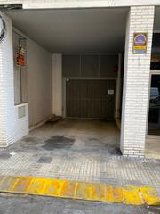 Parking voiture à Carrer de daimús 14. Venta garaje zona corea/jardinet