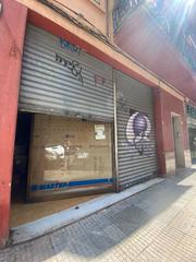 Local commercial à Carrer nou d'octubre 39. Venta local comercial y almacen junto al centro de gandia