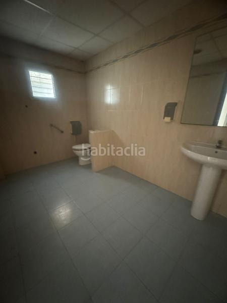 Foto 3af3207b-d57e-4aa2-ad03-a08fdc29377f. Local comercial a carrer abat solà 52 a Plaza Elíptica - República Argentina Gandia