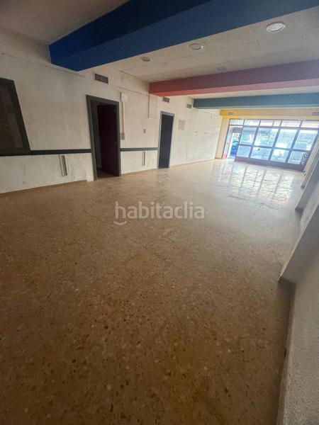 Foto edf5f3a5-330a-4cba-b35b-6bff1ad13d6b. Local comercial a carrer abat solà 52 a Plaza Elíptica - República Argentina Gandia