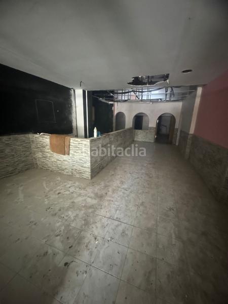 Foto 1f21e220-925f-4904-853b-b819a1e8a7e2. Locale commerciale in plaça de l'exèrcit espanyol 16a in Gandia