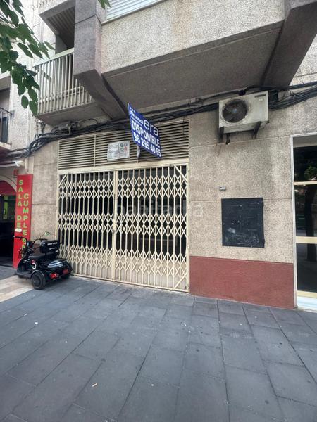 Foto 96a8aa9b-c6e9-4ee0-b567-ee4a5d16b50b. Locale commerciale in plaça de l'exèrcit espanyol 16a in Gandia