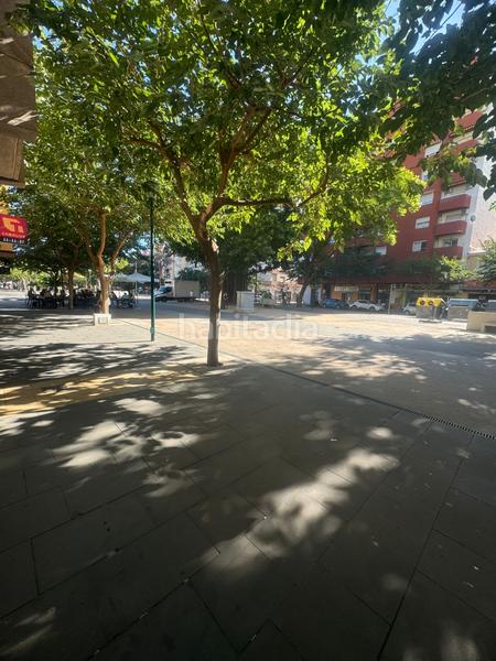 Foto c9efe4d7-d41d-424f-b4e8-d3a9b81d4ea0. Locale commerciale in plaça de l'exèrcit espanyol 16a in Gandia