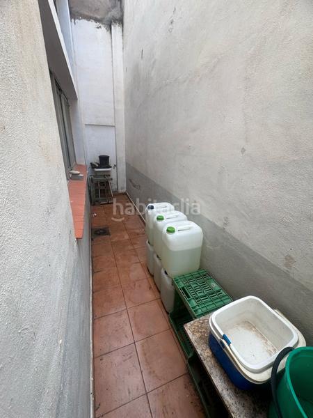 Foto 7303ae71-3524-407e-b1e1-df0137d90547. Local comercial a carrer de joan ramon jiménez 16 a Gandia