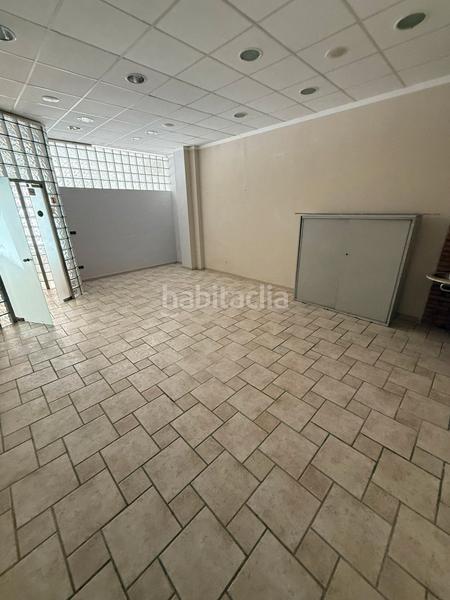 Foto 69ad1642-4559-438c-a76f-acf0939e6c0d. Alquiler local comercial alquiler local comercial zona esclavas en Gandia