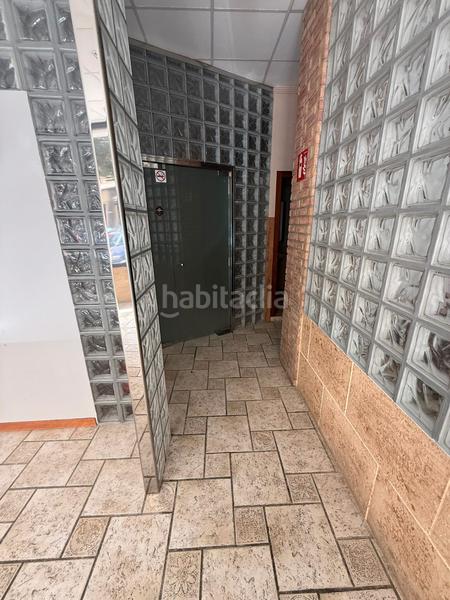 Foto fd46bf4c-43d5-4dd9-9e8b-5a1ed760bae8. Lloguer local comercial a Germaníes - Juzgados Gandia