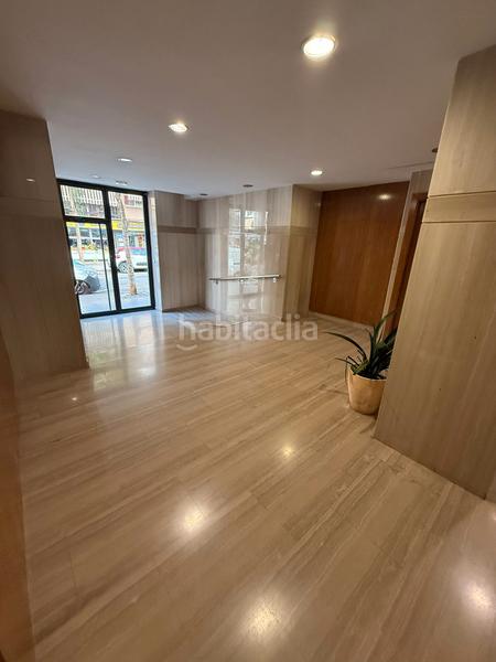 Foto 96ef6834-7a06-4ef6-ba6d-809c5239f16f. Local commercial dans Plaza Elíptica - República Argentina Gandia